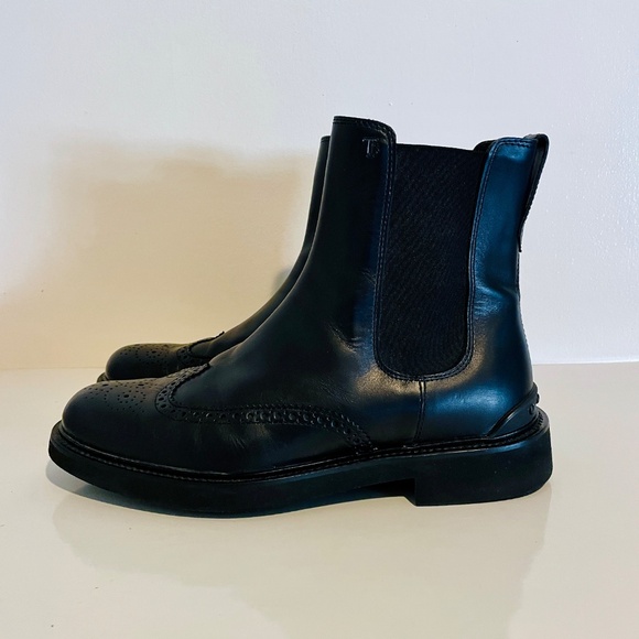 Tod's Black Leather Brogue Detail Boots Men's 7 - Picture 5 of 16